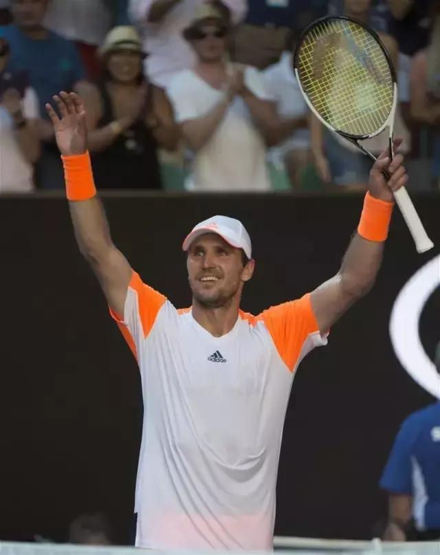 瑞尔森在中 瑞尔森在中